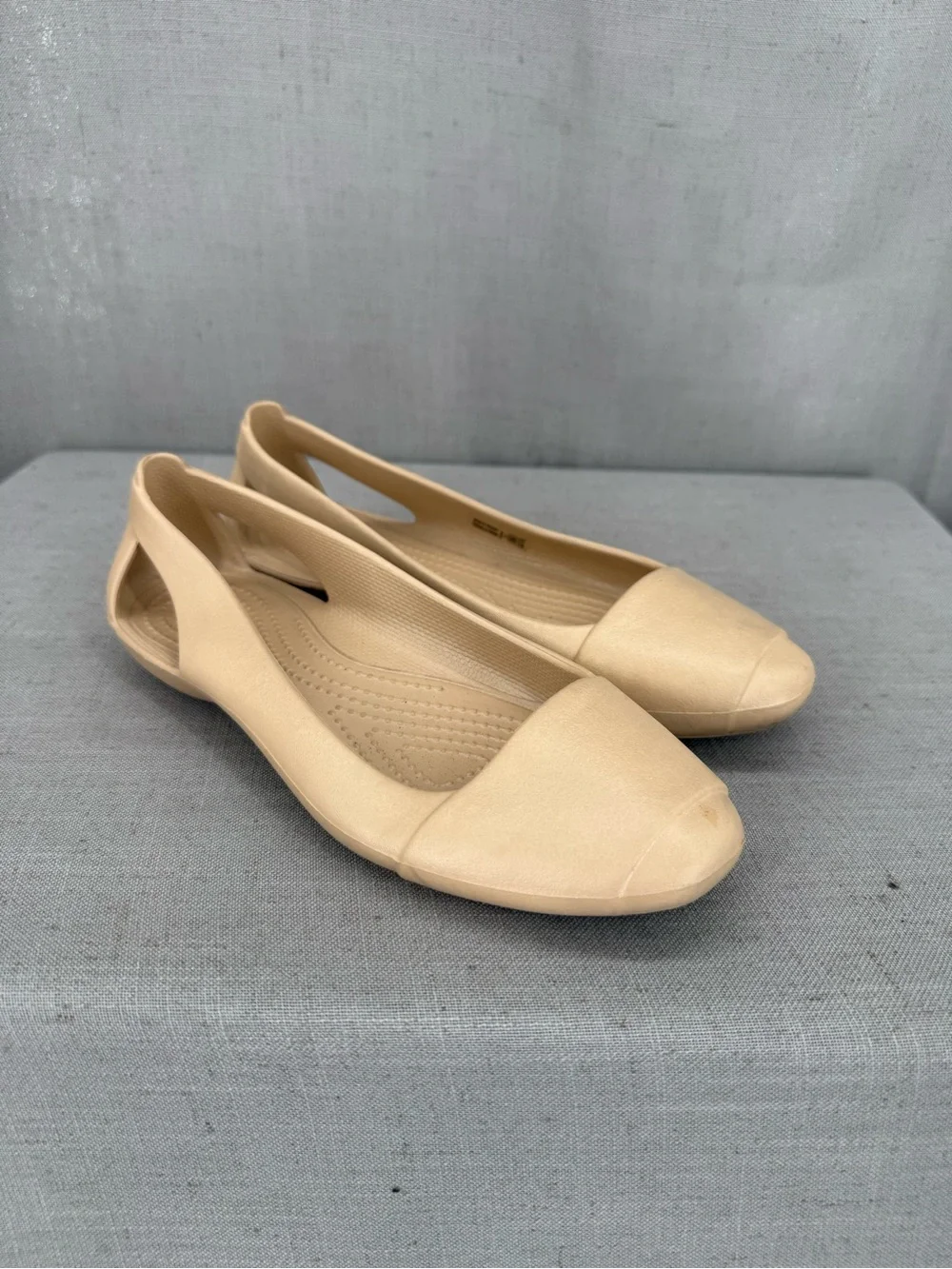 Crocs Sienna Bronze Shiny Casual Ballerina Slip On Flats Shoes Women's Size 5